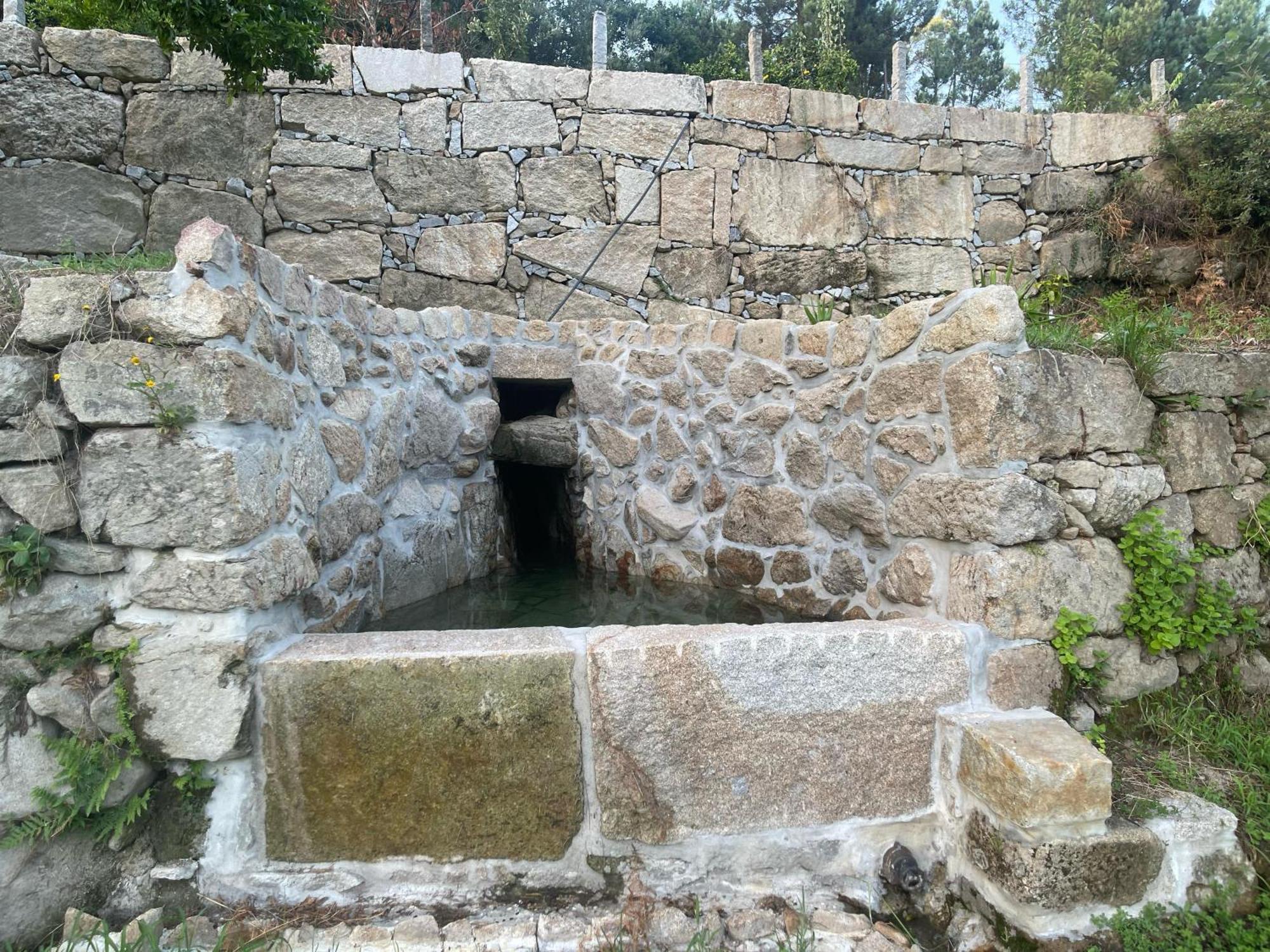 Loureiro  Nascente, Place In Nature Next To A Waterfall מראה חיצוני תמונה