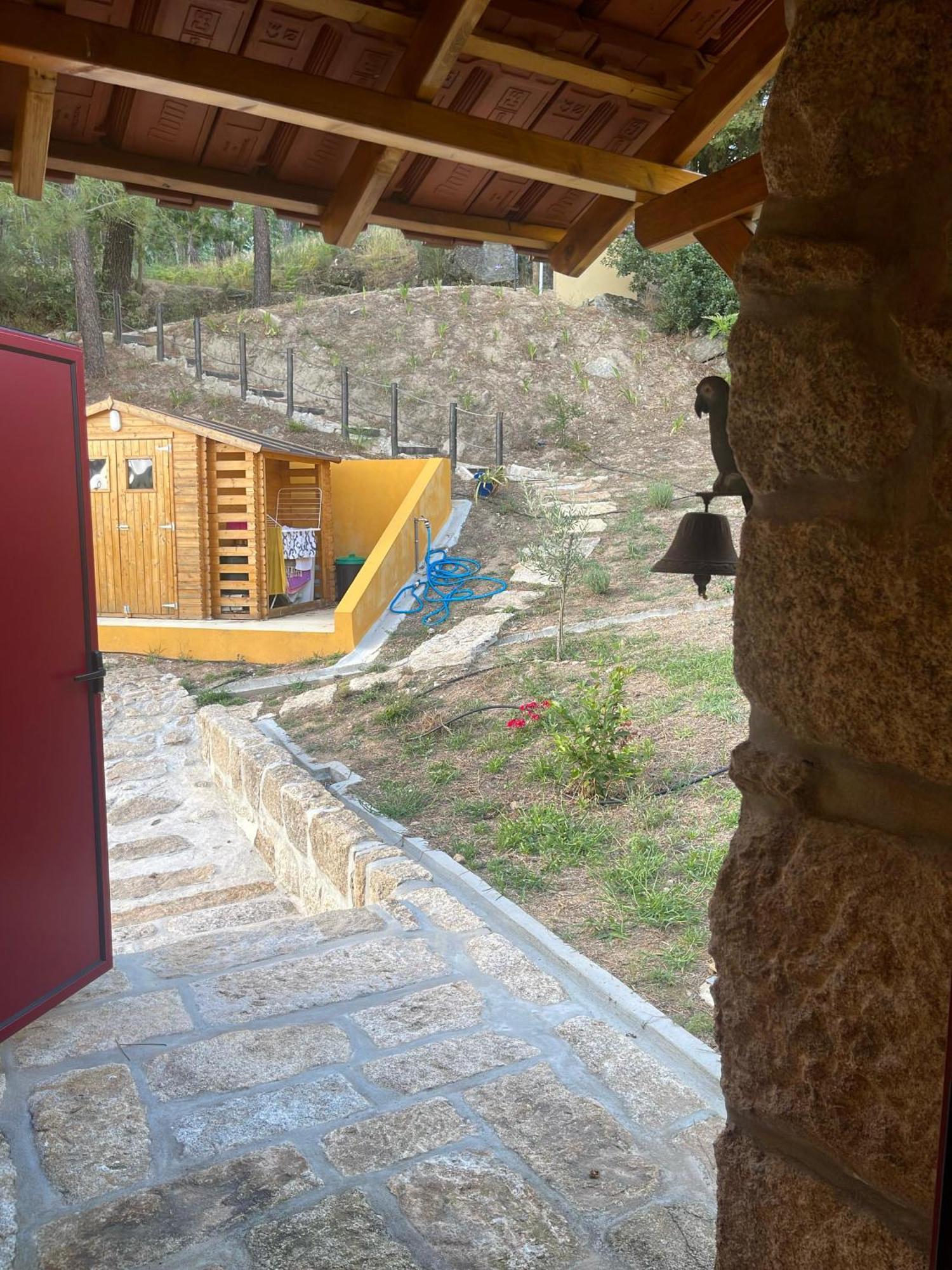 Loureiro  Nascente, Place In Nature Next To A Waterfall מראה חיצוני תמונה